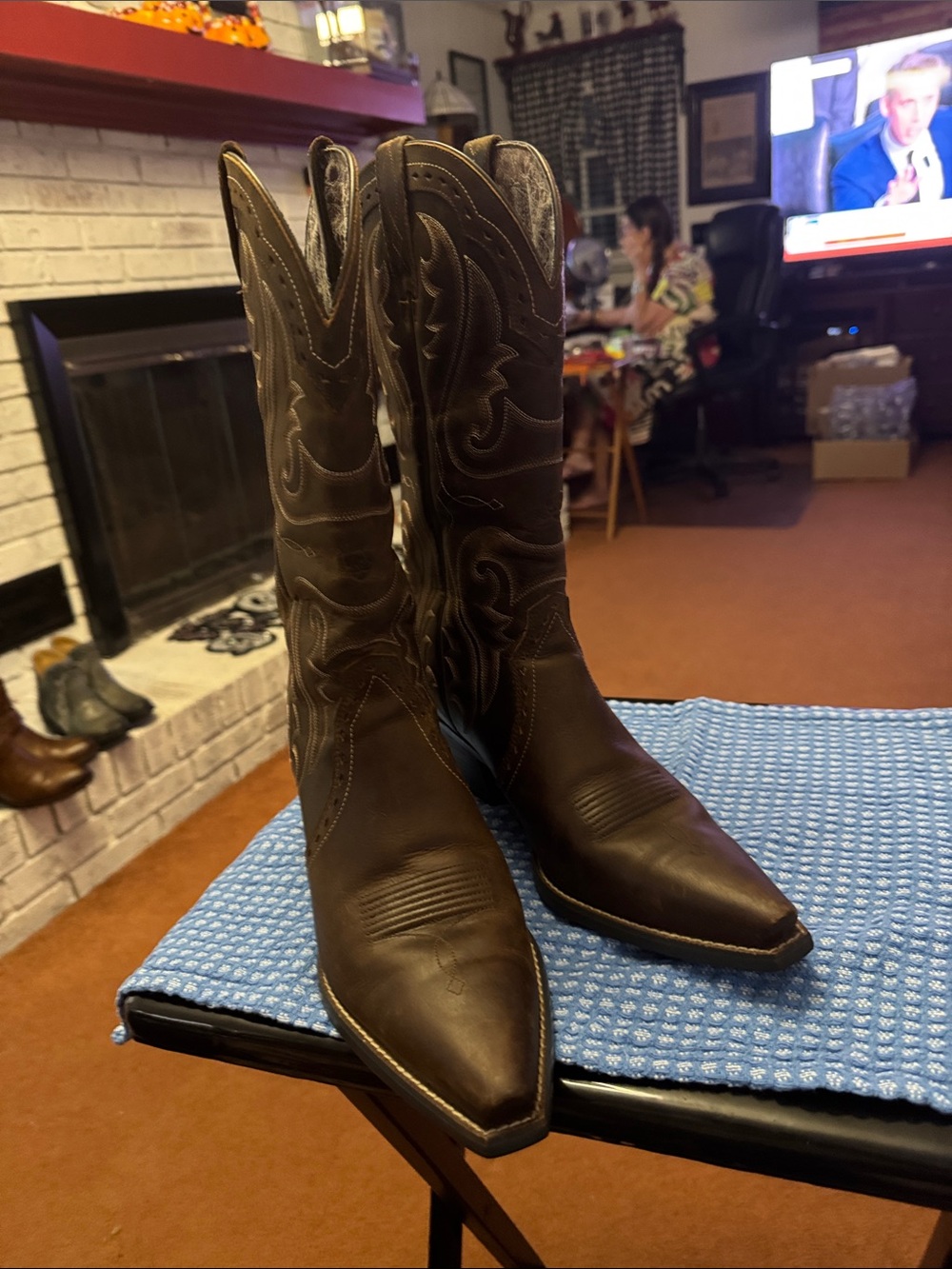 Ariat Brown Western Cowboy Boots with Stitch Embroidery